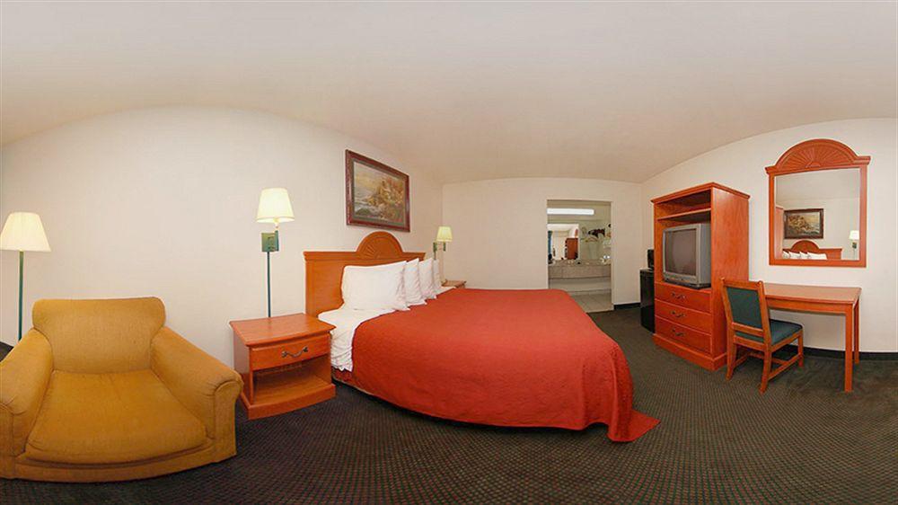 Quality Inn & Suites Hardeeville - Savannah North Bagian luar foto