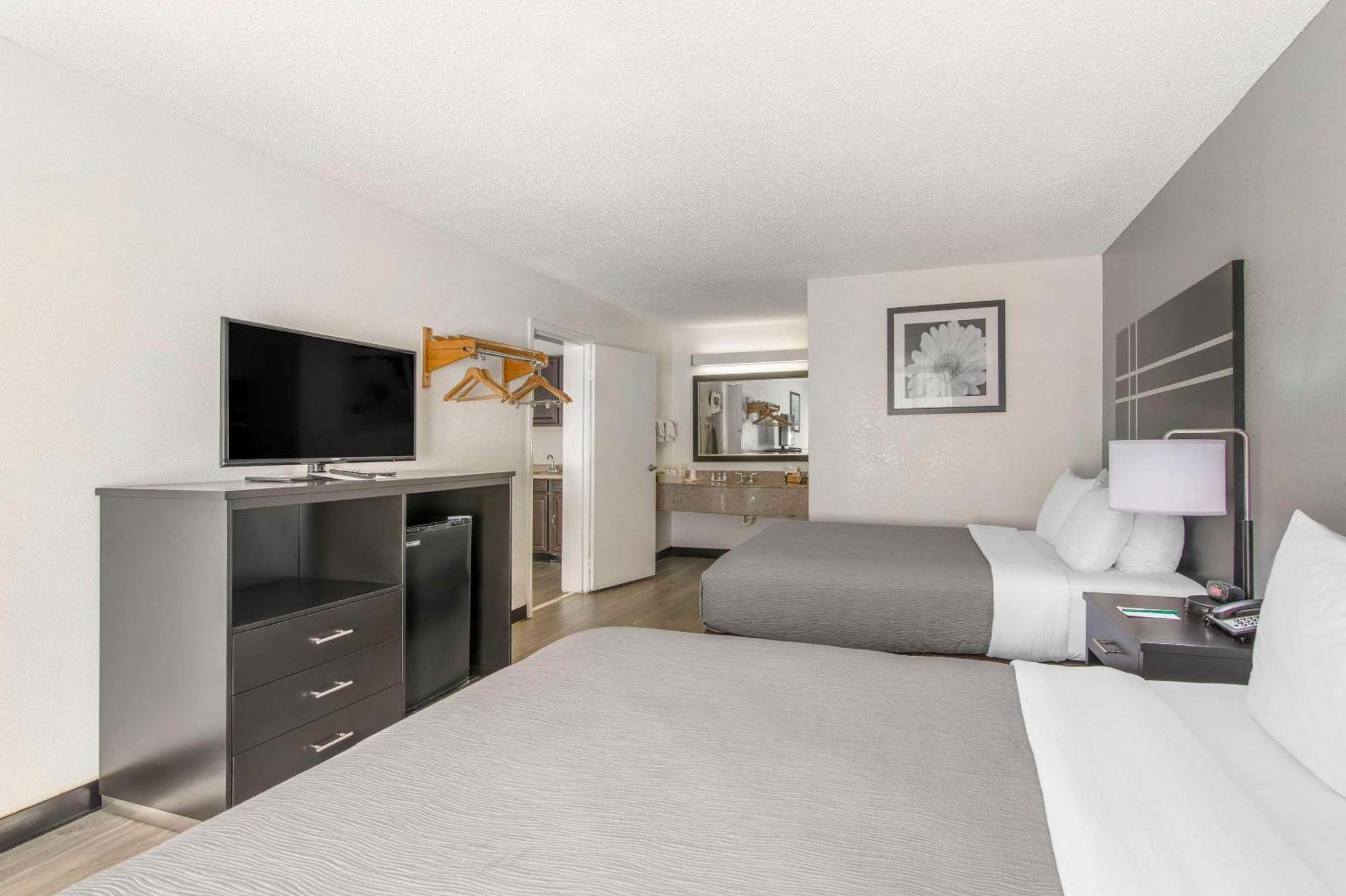 Quality Inn & Suites Hardeeville - Savannah North Bagian luar foto